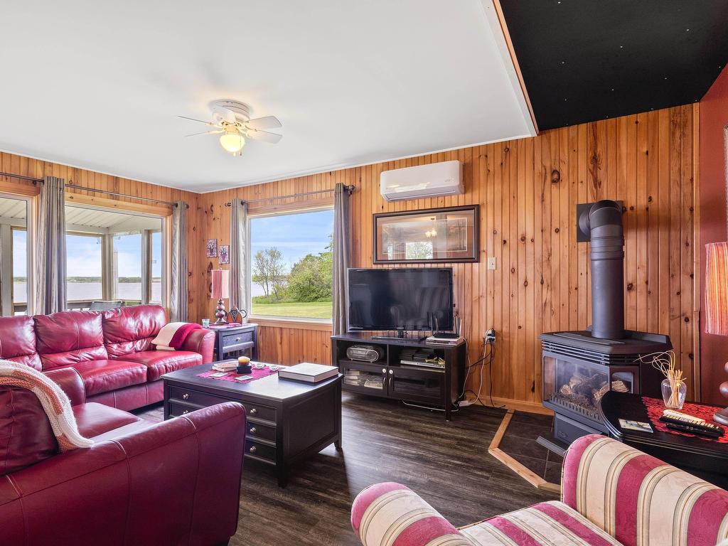 












6 Grandview Drive

,
South West Lot 16,







PE
C0B 1T0

