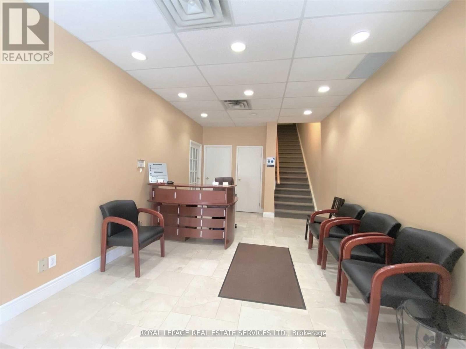 












28 - 7626A YONGE STREET

,
Vaughan,




Ontario
L4J1V9

