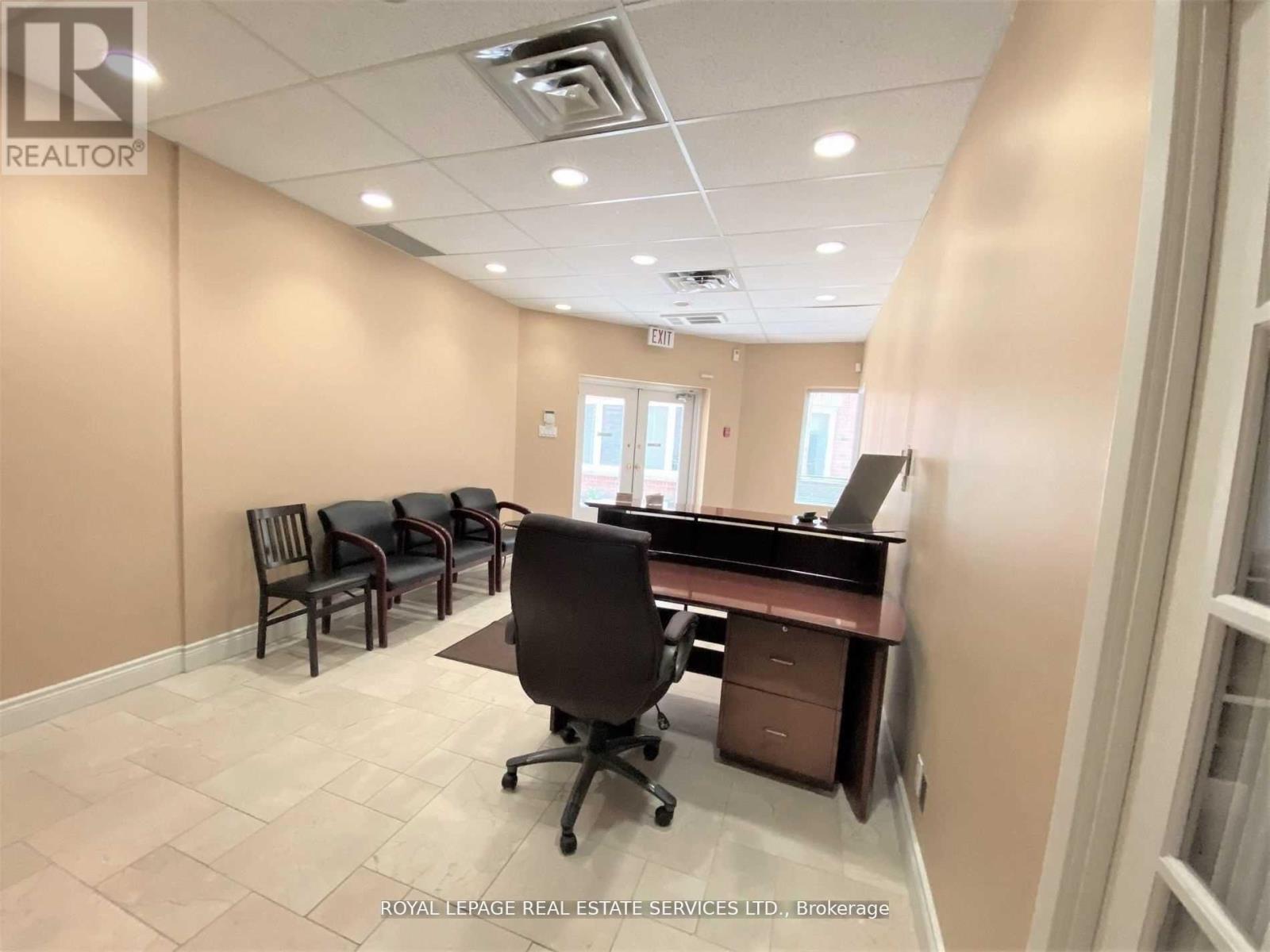 












28 - 7626A YONGE STREET

,
Vaughan,




Ontario
L4J1V9

