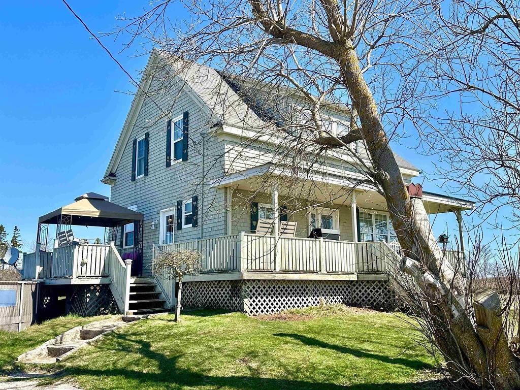 












3200 Cape Bear Road

,
Guernsey Cove,




PE
C0A 1V0

