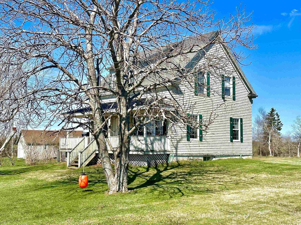 












3200 Cape Bear Road

,
Guernsey Cove,




PE
C0A 1V0

