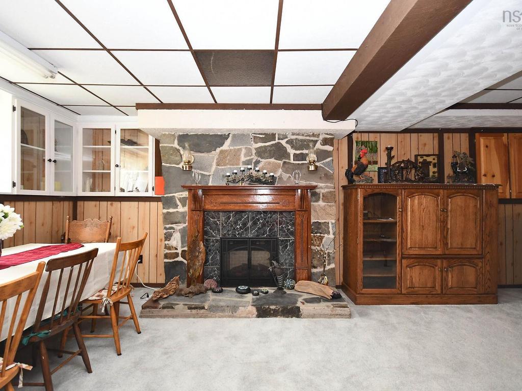 












50 Station Rd

,
Beaver Bank,




NS
B4G 1C8

