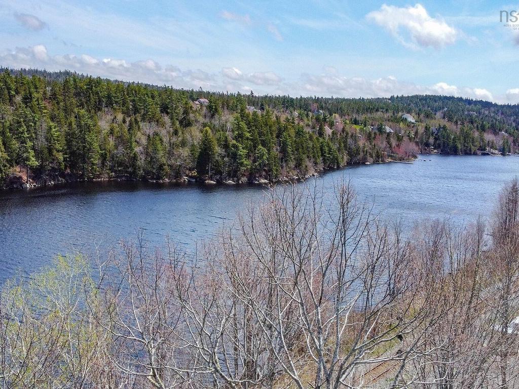 












50 Station Rd

,
Beaver Bank,




NS
B4G 1C8


