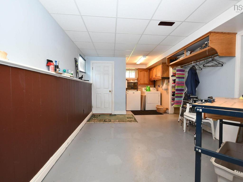 












50 Station Rd

,
Beaver Bank,




NS
B4G 1C8

