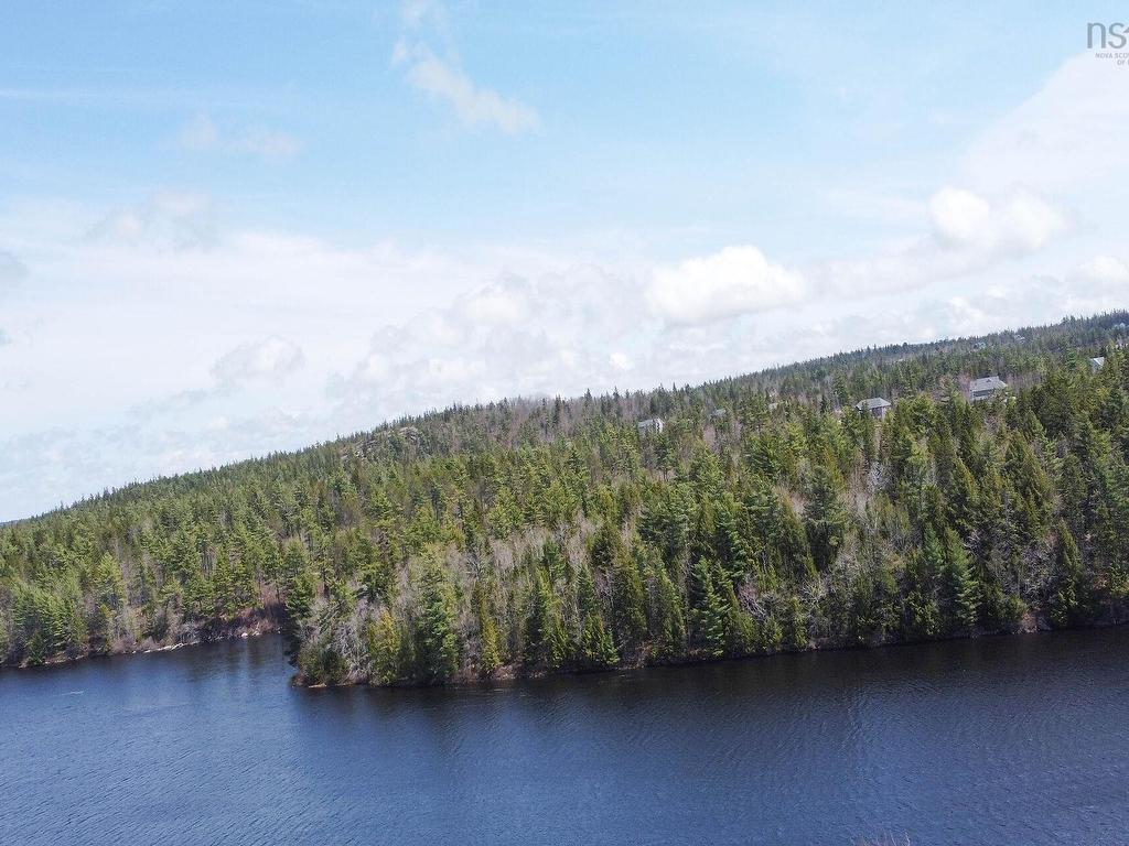












50 Station Rd

,
Beaver Bank,




NS
B4G 1C8

