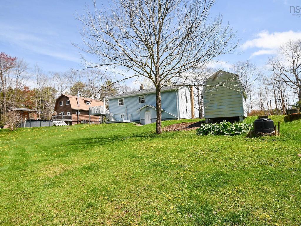 












50 Station Rd

,
Beaver Bank,




NS
B4G 1C8

