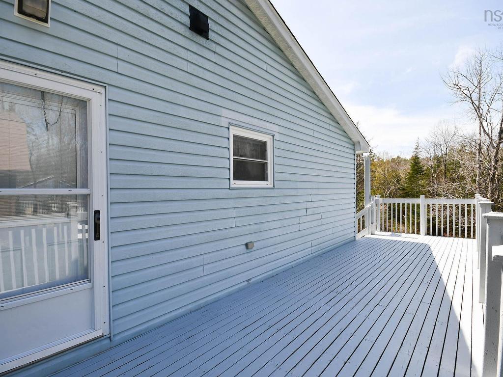 












50 Station Rd

,
Beaver Bank,




NS
B4G 1C8

