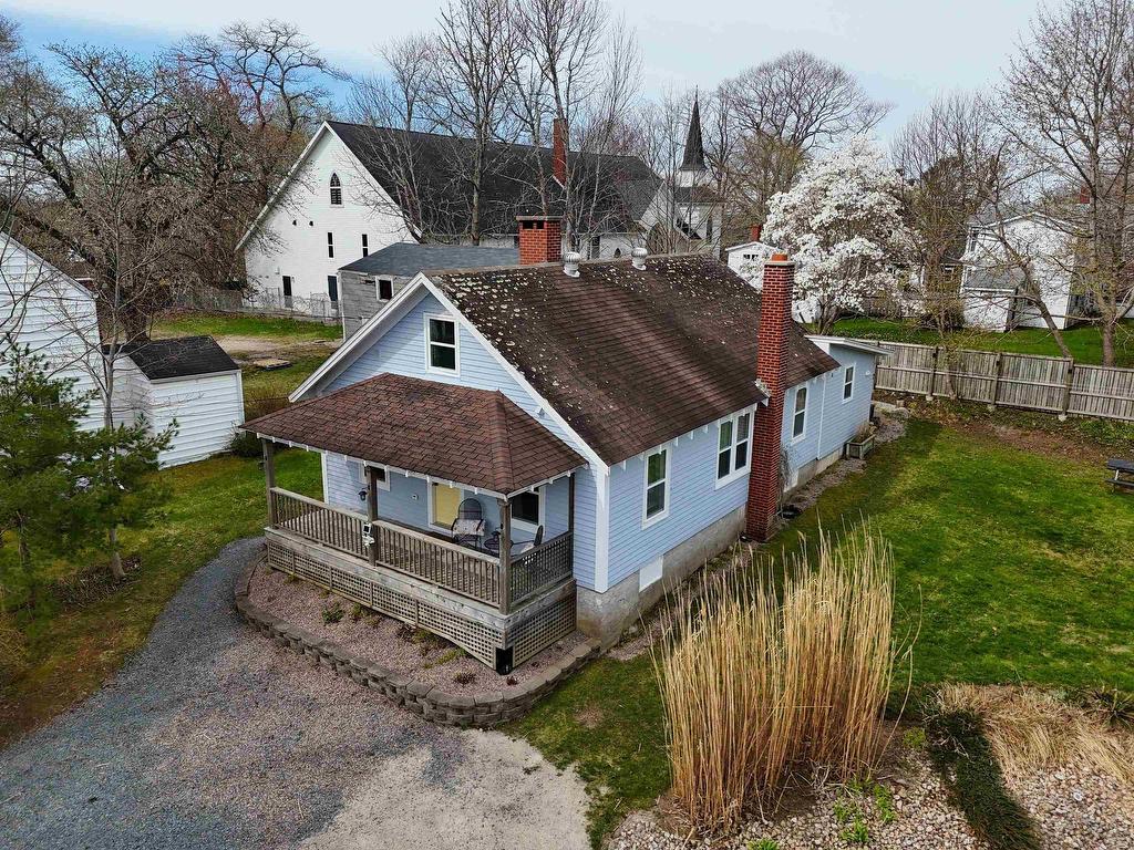 












89&93 Queen Street

,
Chester,




NS
B0J 1J0

