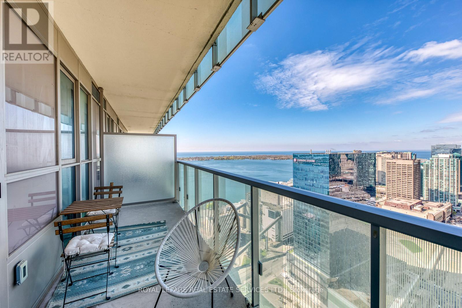 












3706 - 15 LOWER JARVIS STREET

,
Toronto,




Ontario
M5E1R7

