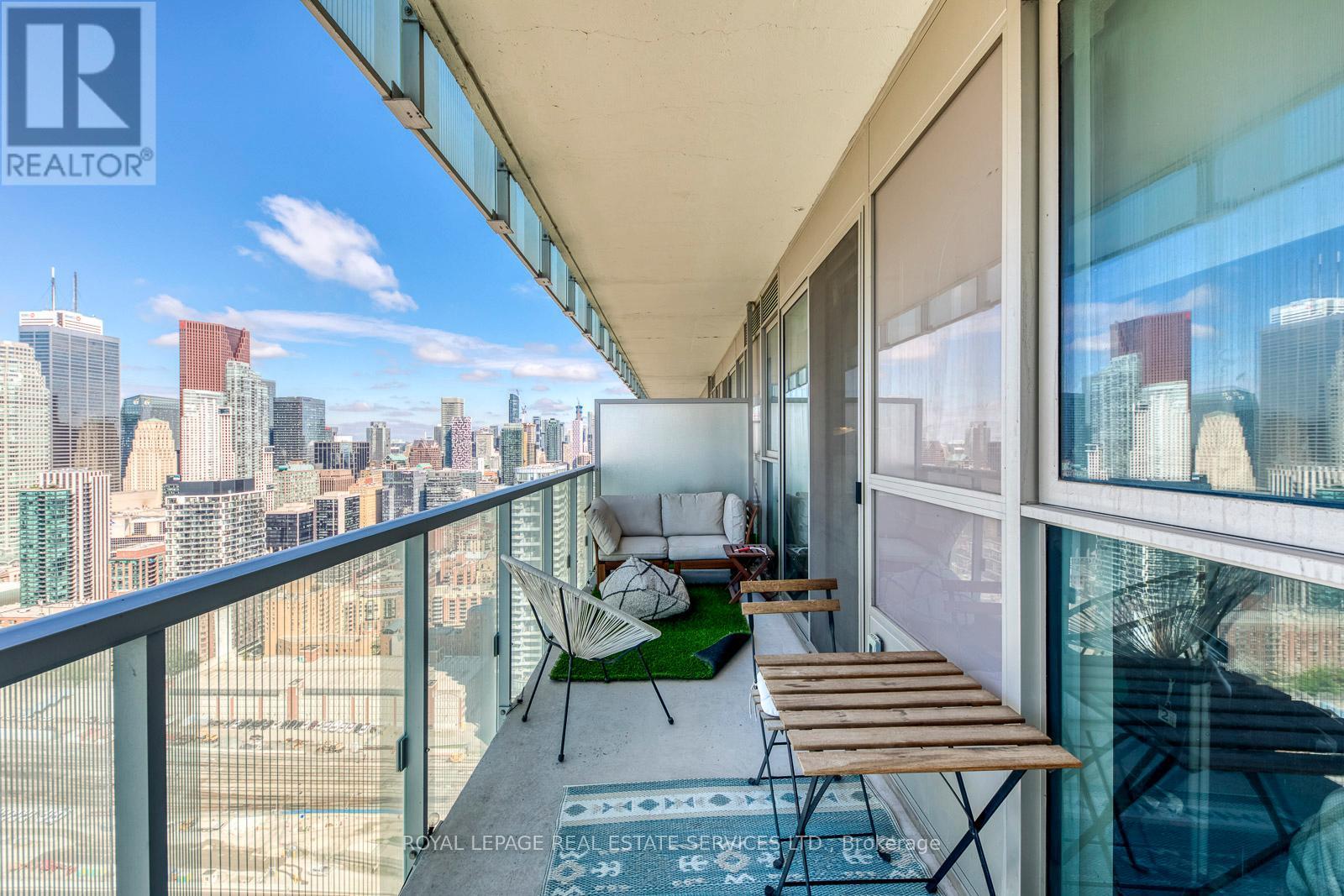 












3706 - 15 LOWER JARVIS STREET

,
Toronto,




Ontario
M5E1R7

