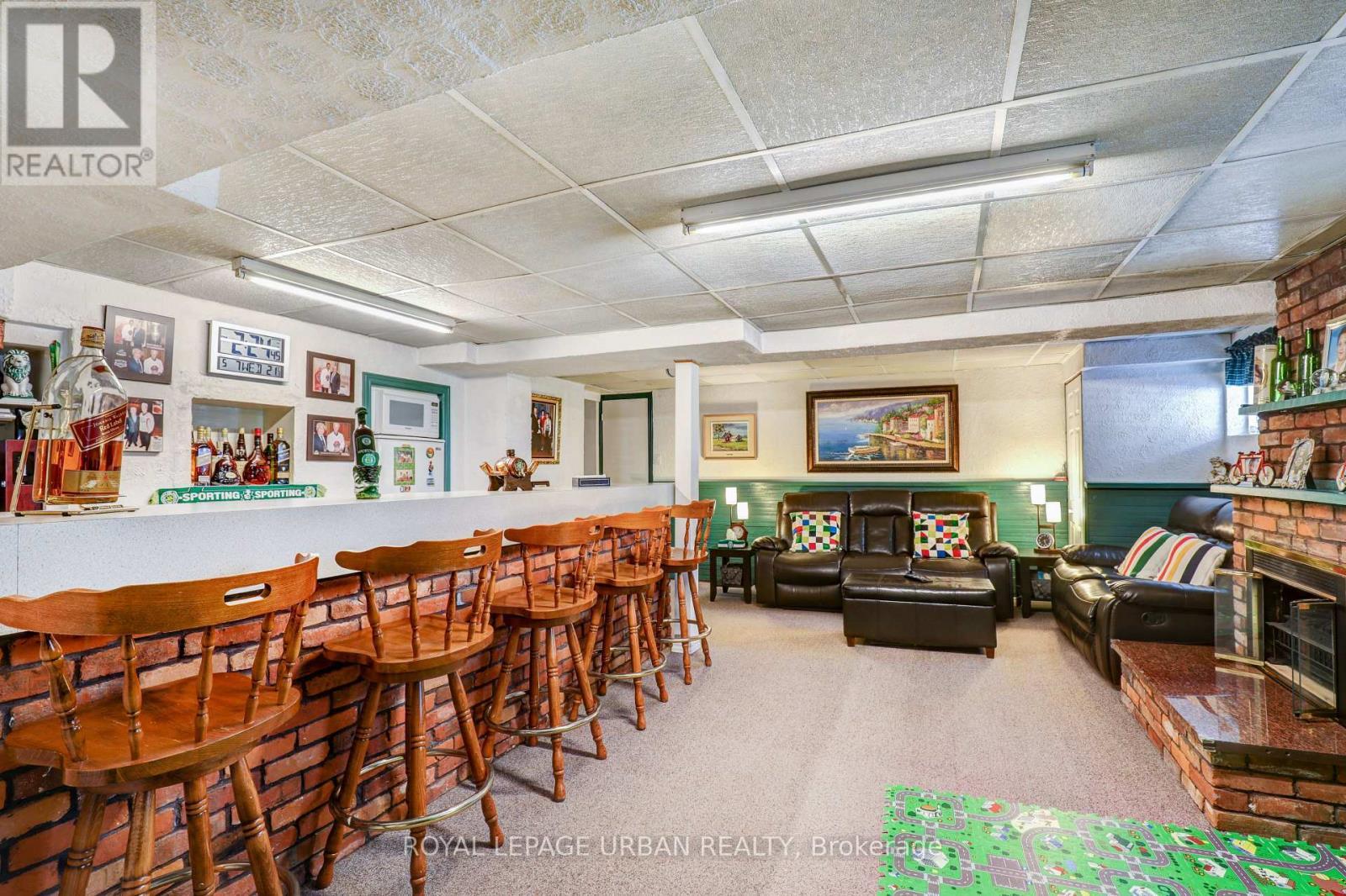 












83 ADANAC DRIVE

,
Toronto,




Ontario
M1M2E7

