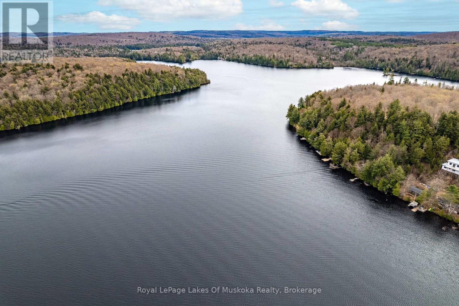 












1042 FARMER HAYS DRIVE

,
Algonquin Highlands (McClintock),




Ontario
P0A1E0

