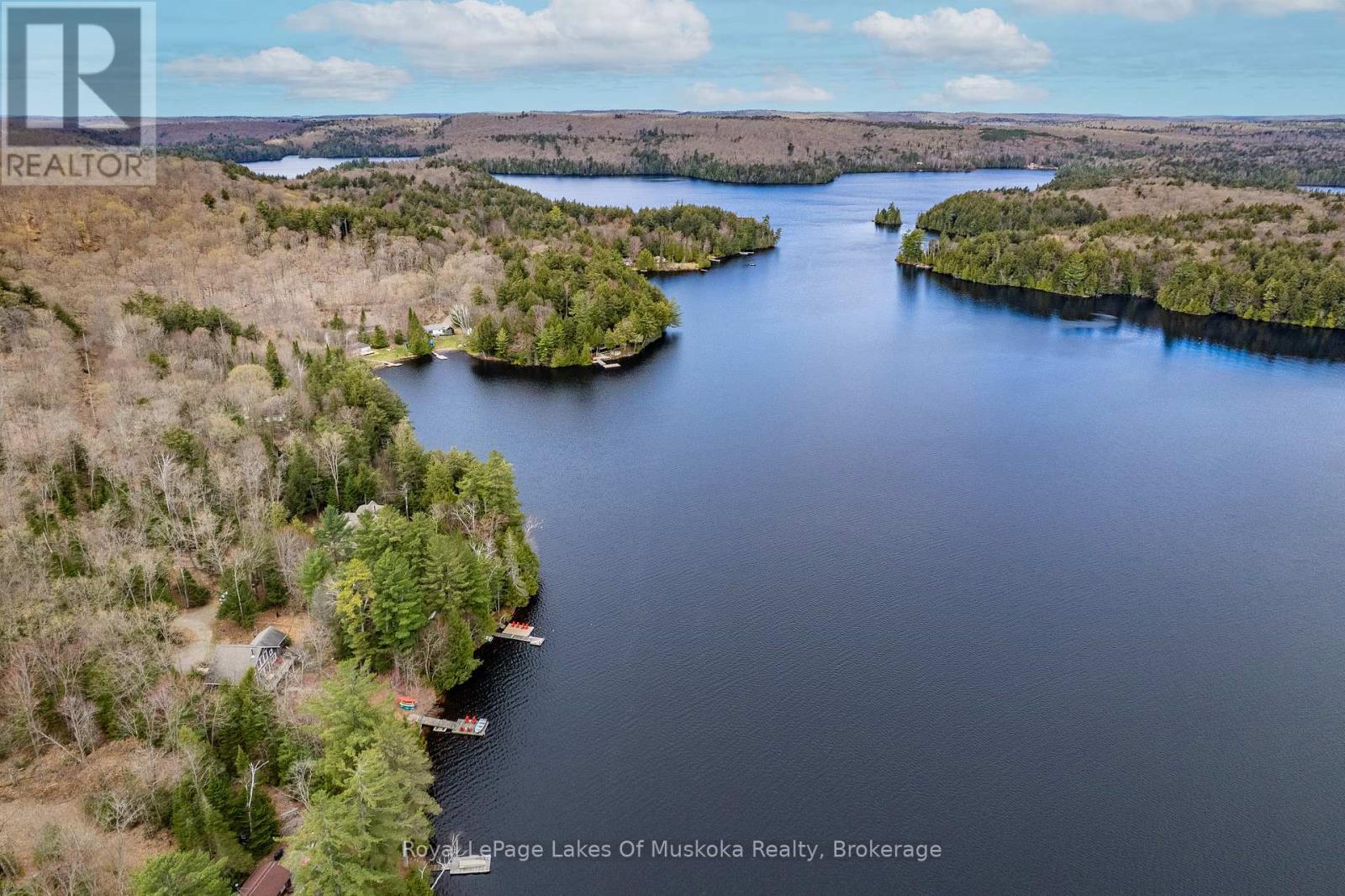 












1042 FARMER HAYS DRIVE

,
Algonquin Highlands (McClintock),




Ontario
P0A1E0

