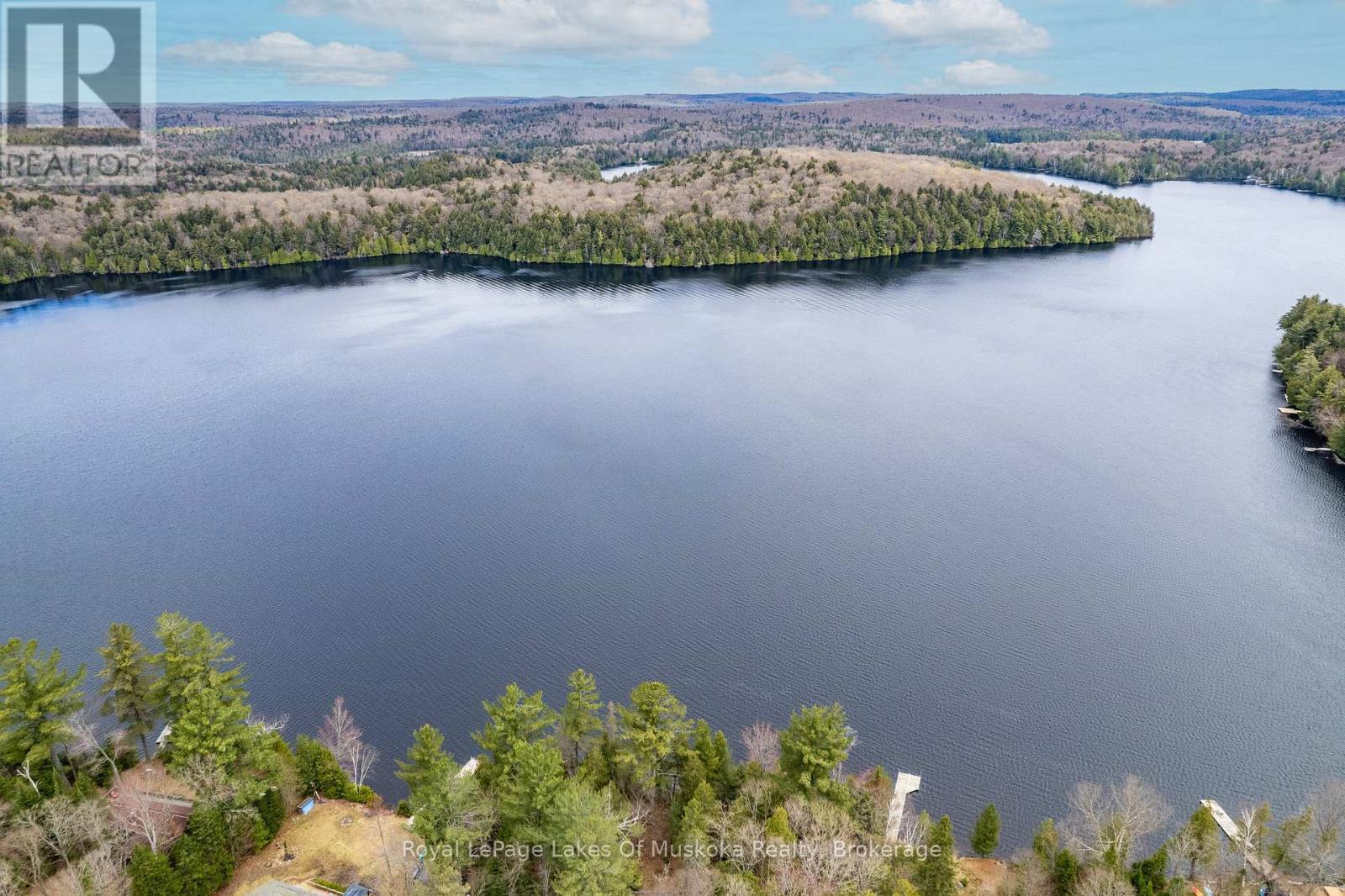 












1042 FARMER HAYS DRIVE

,
Algonquin Highlands (McClintock),




Ontario
P0A1E0


