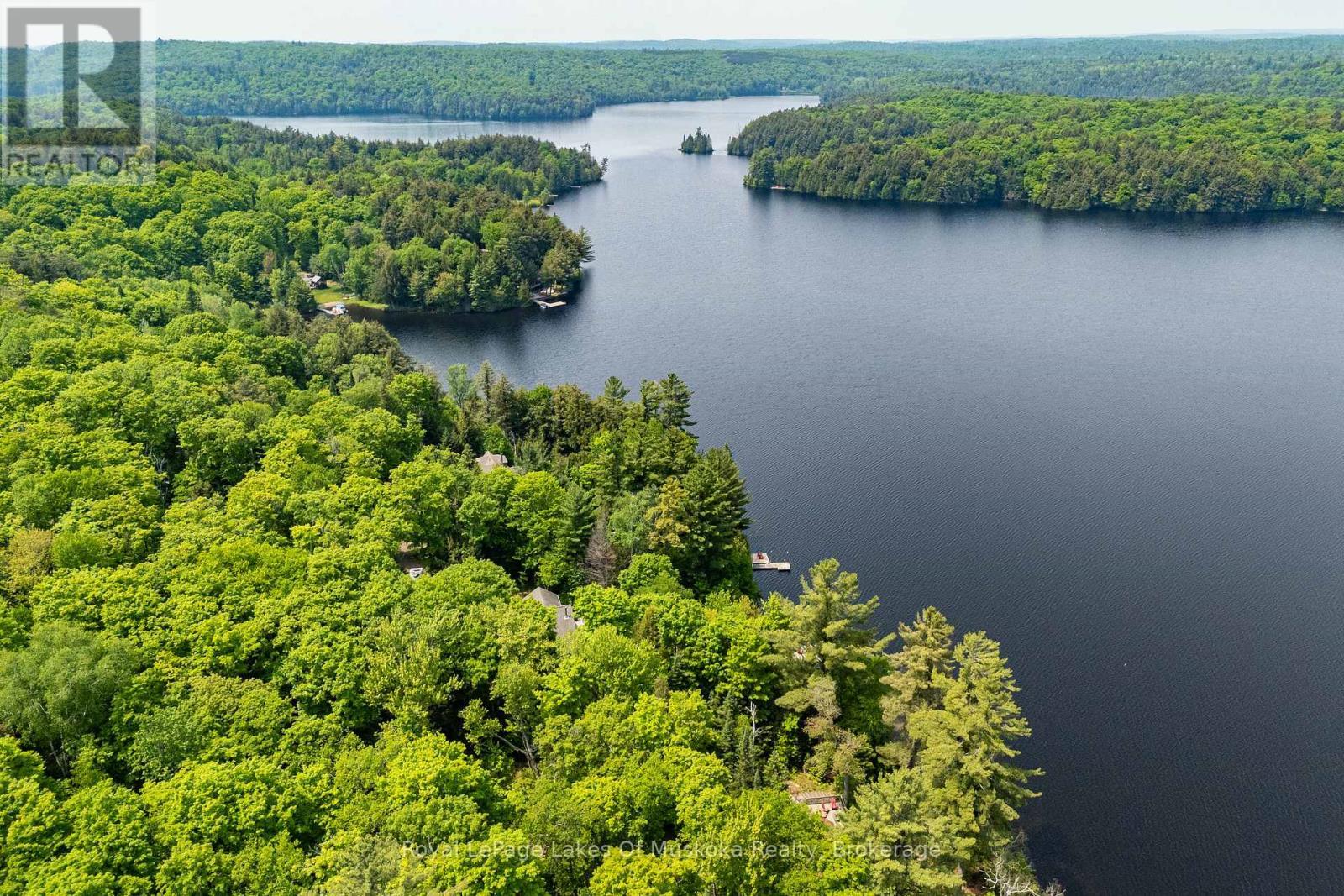 












1042 FARMER HAYS DRIVE

,
Algonquin Highlands (McClintock),




Ontario
P0A1E0

