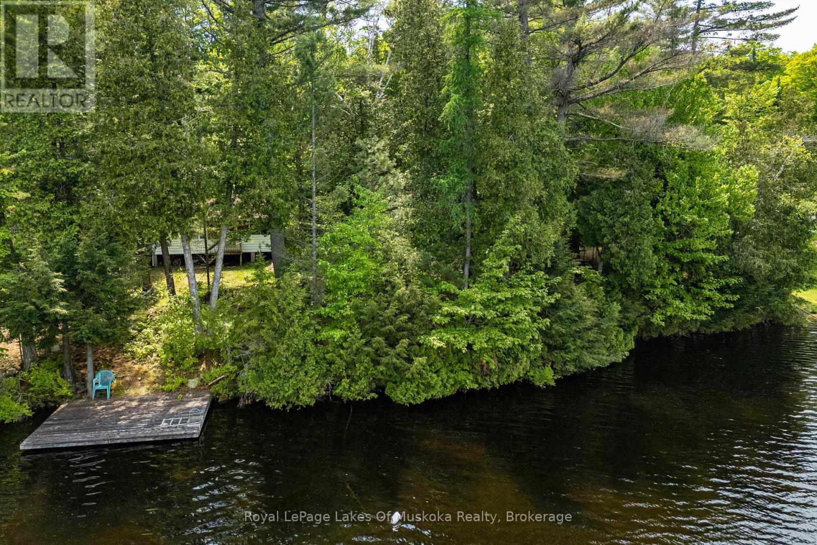 












1042 FARMER HAYS DRIVE

,
Algonquin Highlands (McClintock),




Ontario
P0A1E0

