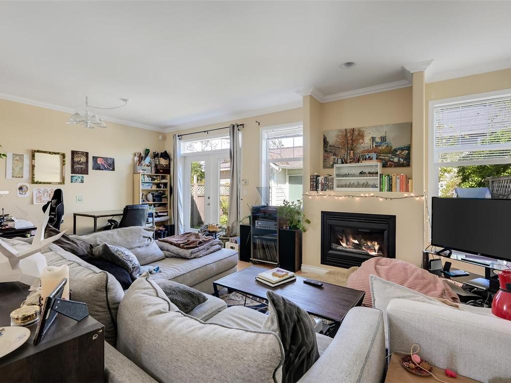 









1168


Caledonia

Ave,
Victoria,




BC
V8T 1G1

