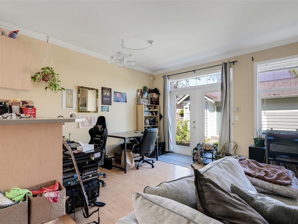 









1168


Caledonia

Ave,
Victoria,




BC
V8T 1G1

