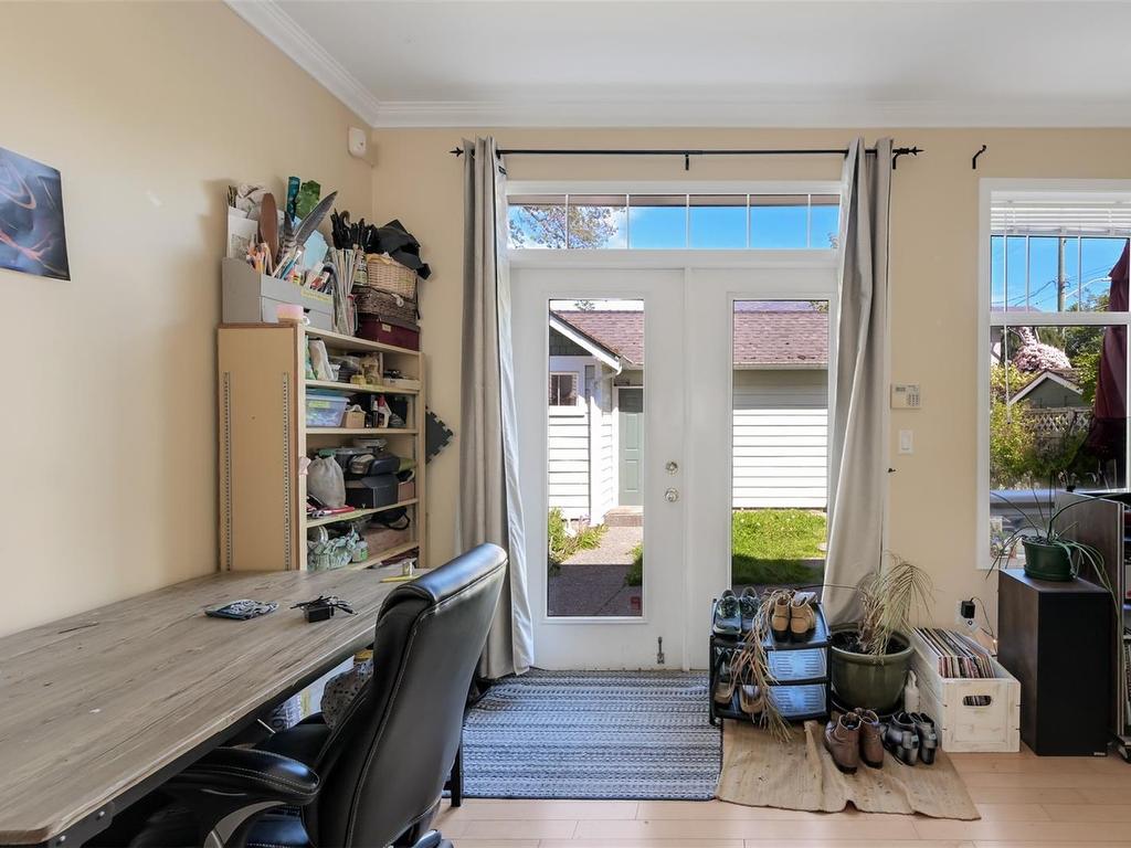 









1168


Caledonia

Ave,
Victoria,




BC
V8T 1G1

