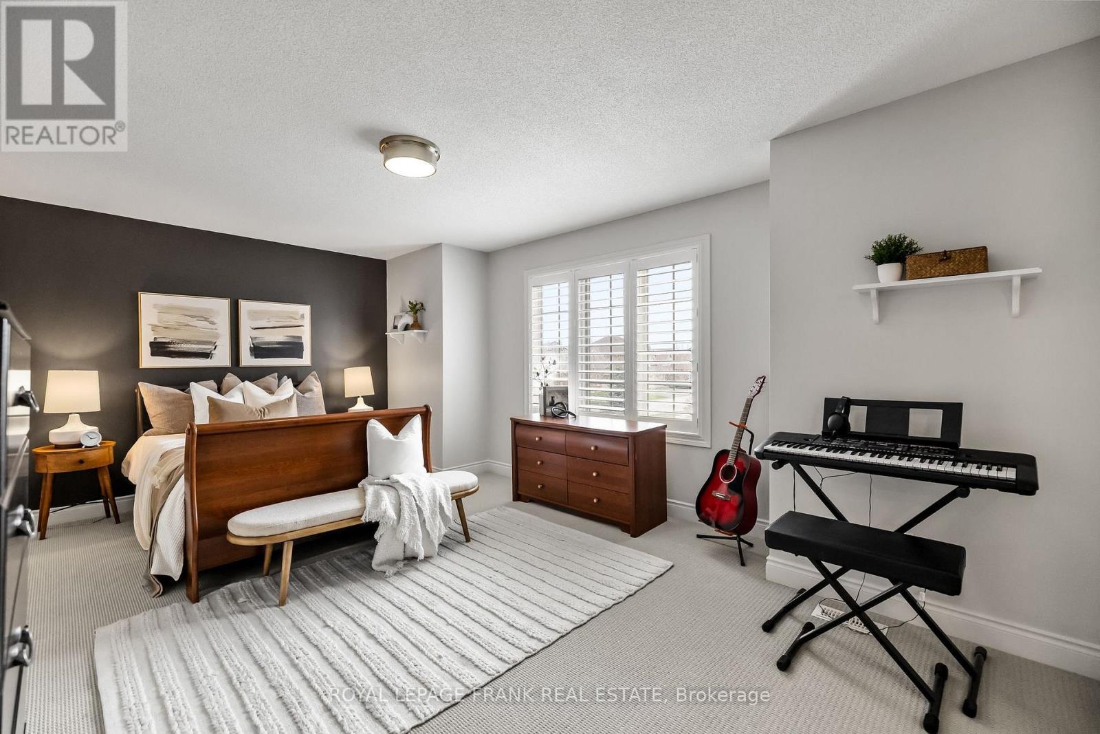 












2262 PINDAR CRESCENT

,
Oshawa (Kedron),




Ontario
L1L0C6

