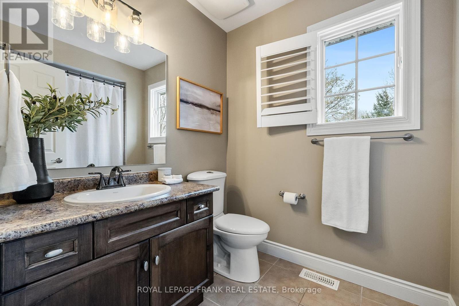 












2262 PINDAR CRESCENT

,
Oshawa (Kedron),




Ontario
L1L0C6

