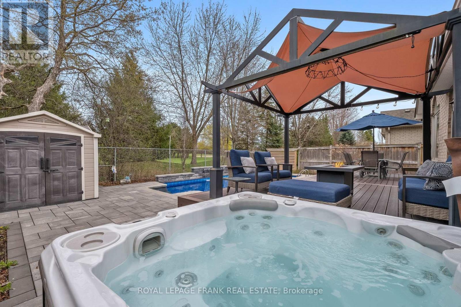 












2262 PINDAR CRESCENT

,
Oshawa (Kedron),




Ontario
L1L0C6

