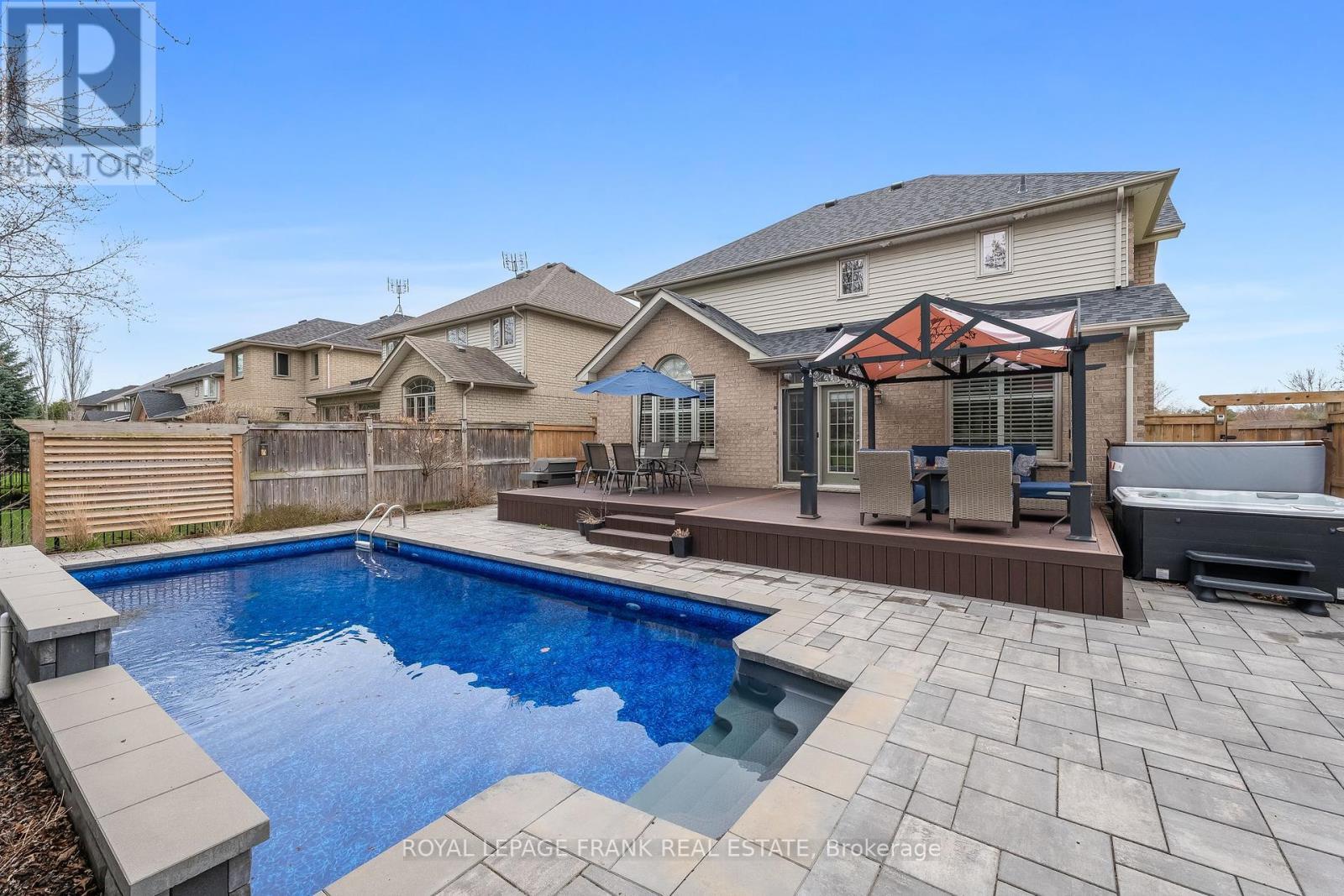 












2262 PINDAR CRESCENT

,
Oshawa (Kedron),




Ontario
L1L0C6

