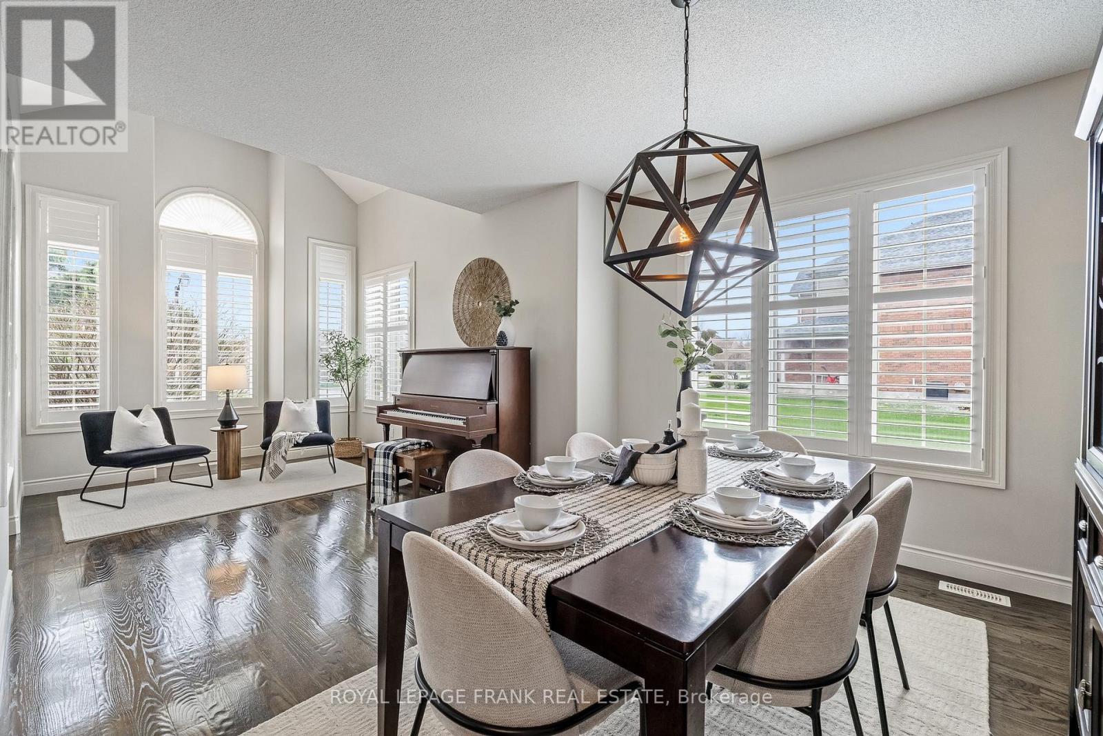 












2262 PINDAR CRESCENT

,
Oshawa (Kedron),




Ontario
L1L0C6

