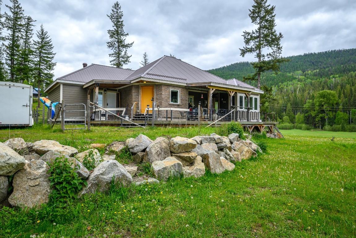 









4


Hollingsworth

Road,
Cherryville,




BC
V0E 2G3

