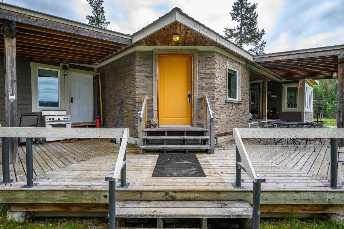 









4


Hollingsworth

Road,
Cherryville,




BC
V0E 2G3

