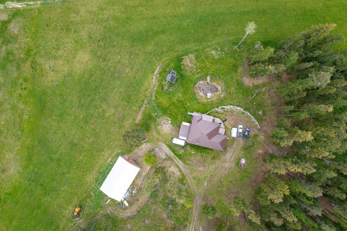 









4


Hollingsworth

Road,
Cherryville,




BC
V0E 2G3

