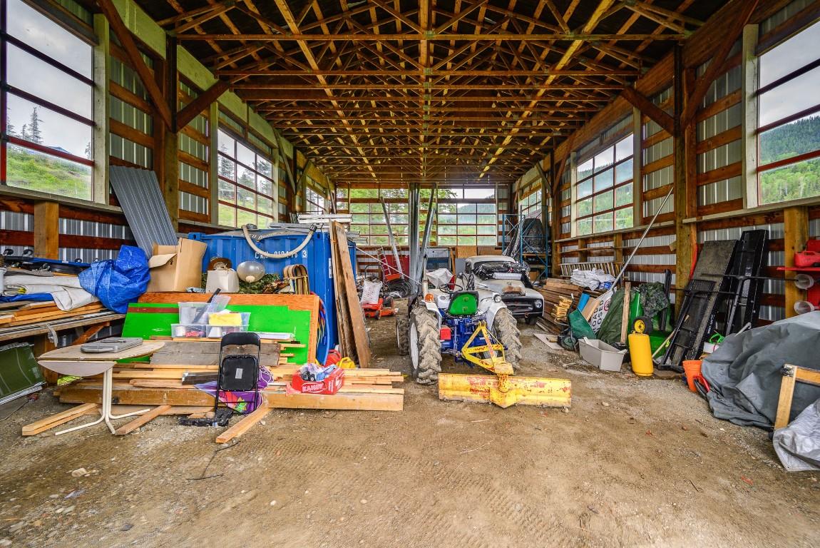 









4


Hollingsworth

Road,
Cherryville,




BC
V0E 2G3

