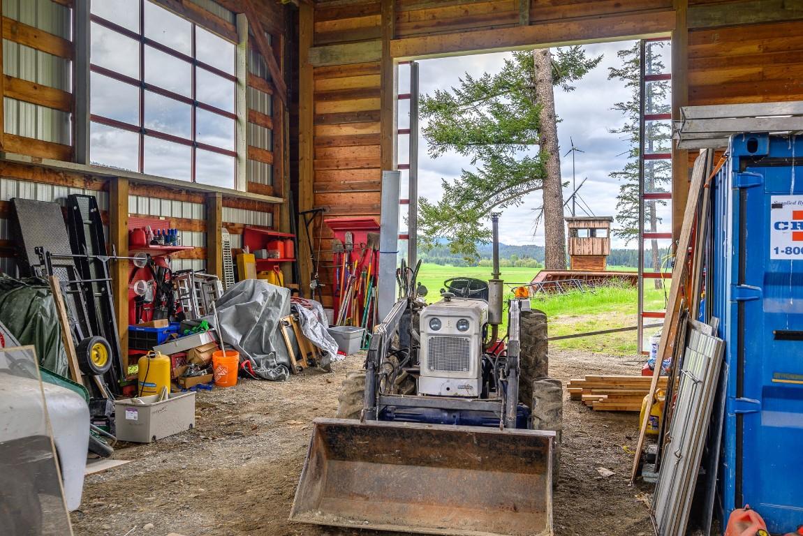 









4


Hollingsworth

Road,
Cherryville,




BC
V0E 2G3

