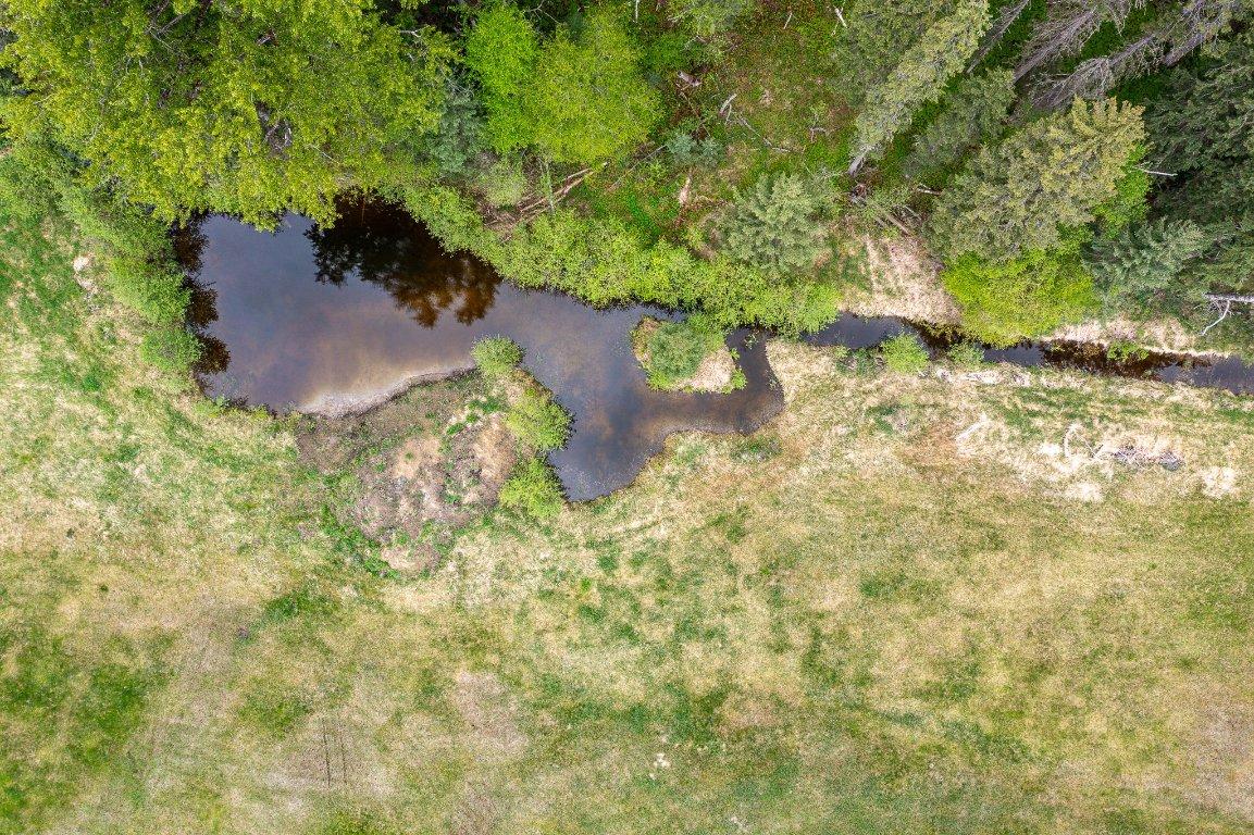 









4


Hollingsworth

Road,
Cherryville,




BC
V0E 2G3

