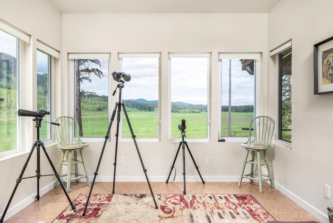 









4


Hollingsworth

Road,
Cherryville,




BC
V0E 2G3

