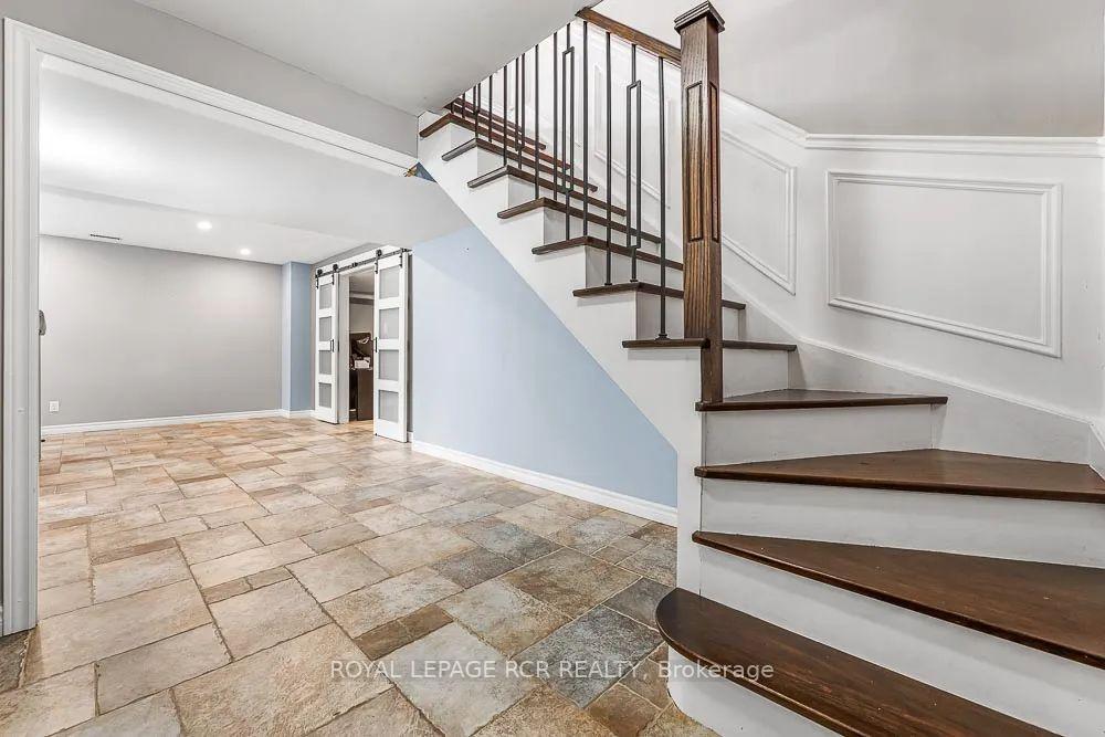 









17882


Horseshoe Hill

Road,
Caledon,




ON
L7K 2B1

