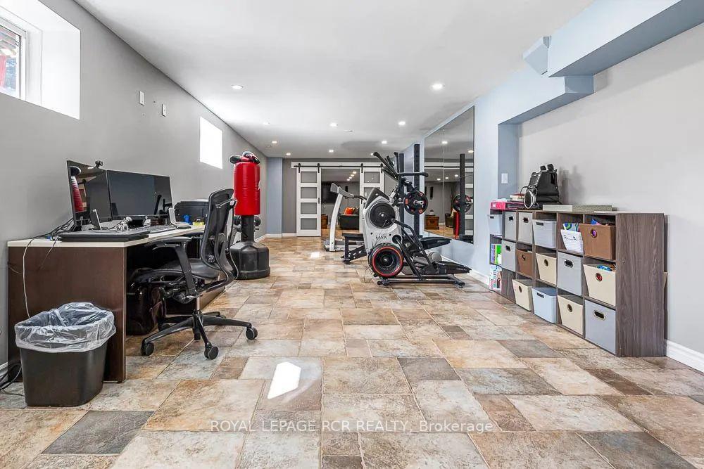 









17882


Horseshoe Hill

Road,
Caledon,




ON
L7K 2B1

