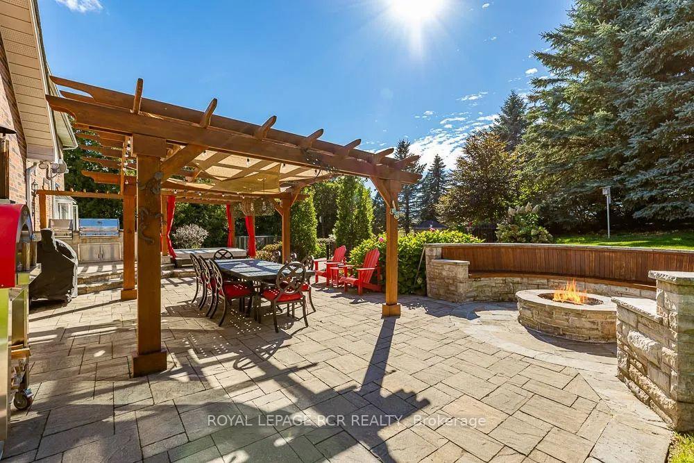 









17882


Horseshoe Hill

Road,
Caledon,




ON
L7K 2B1

