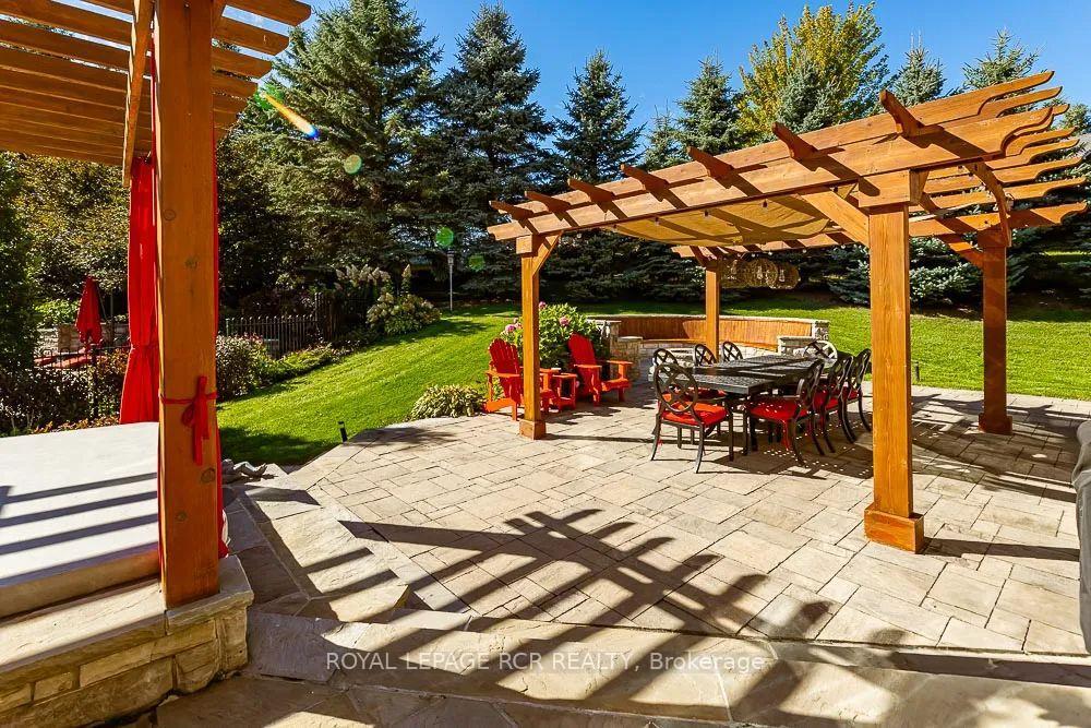 









17882


Horseshoe Hill

Road,
Caledon,




ON
L7K 2B1

