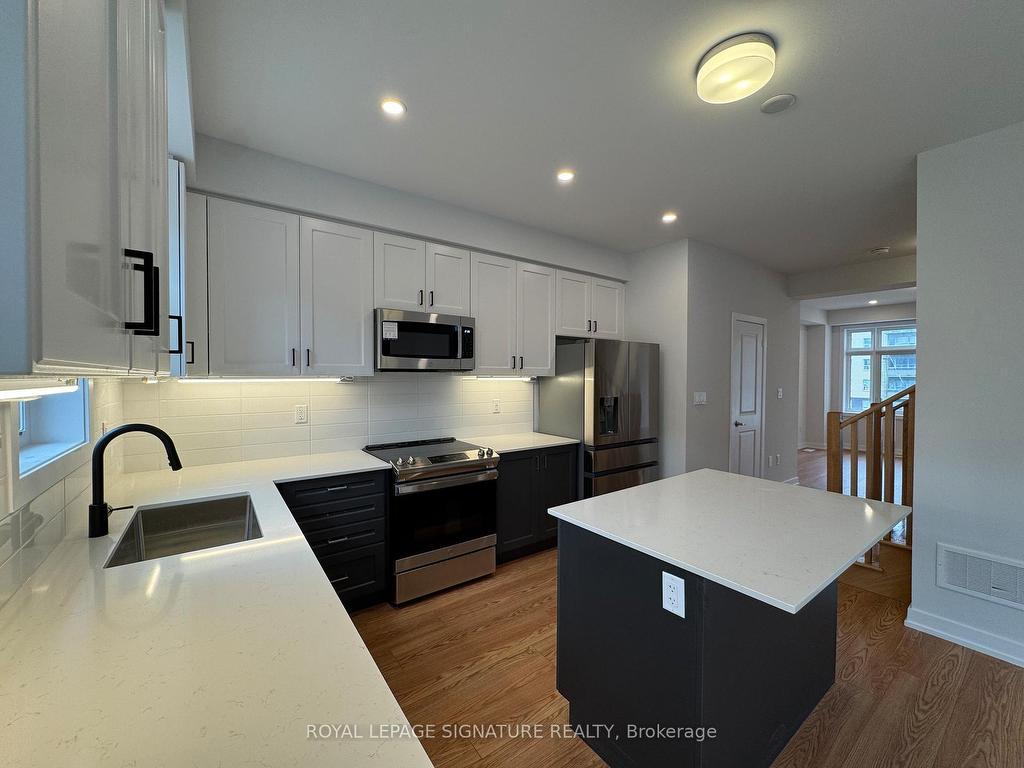 









164


Danielle Moore

Circle,
Toronto,




ON
M1P 3S5

