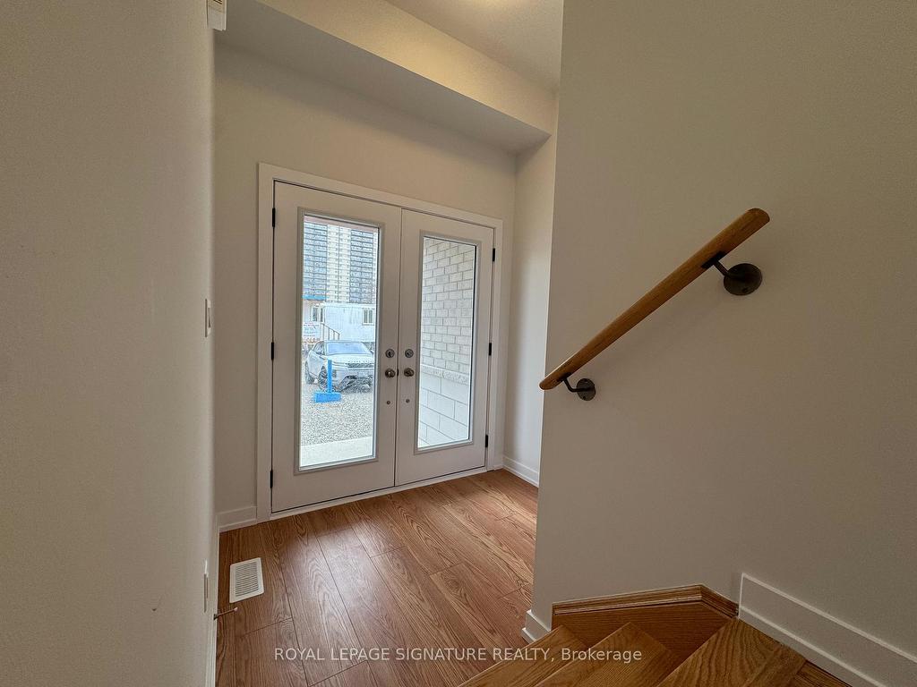 









164


Danielle Moore

Circle,
Toronto,




ON
M1P 3S5

