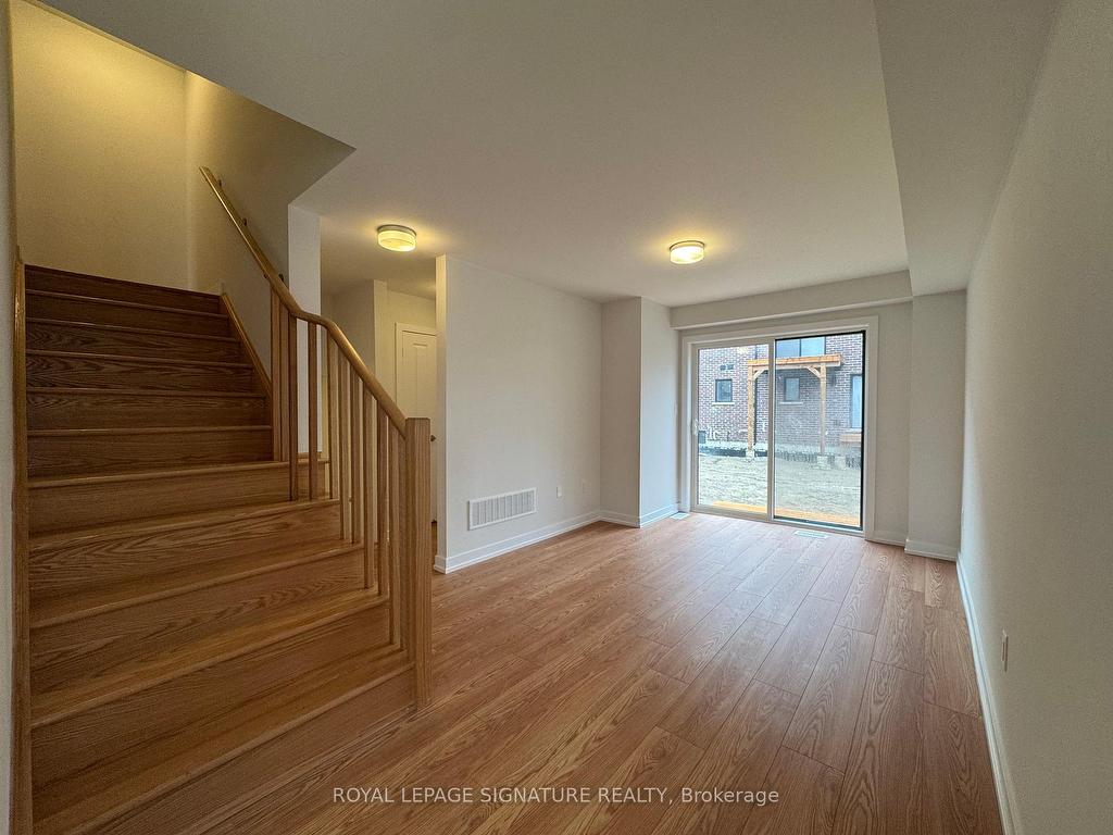 









164


Danielle Moore

Circle,
Toronto,




ON
M1P 3S5

