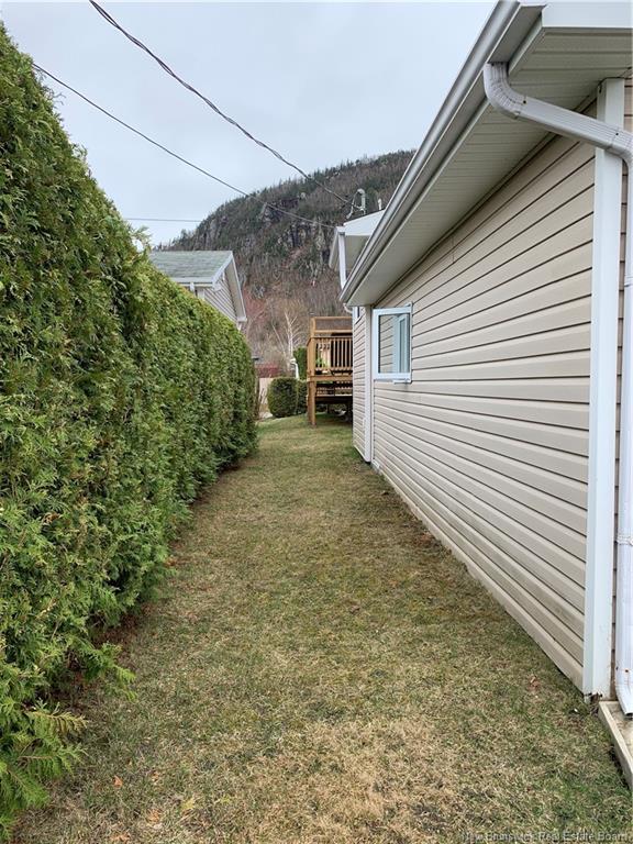 









4


Pine

,
Campbellton,




NB
E3N 3M5

