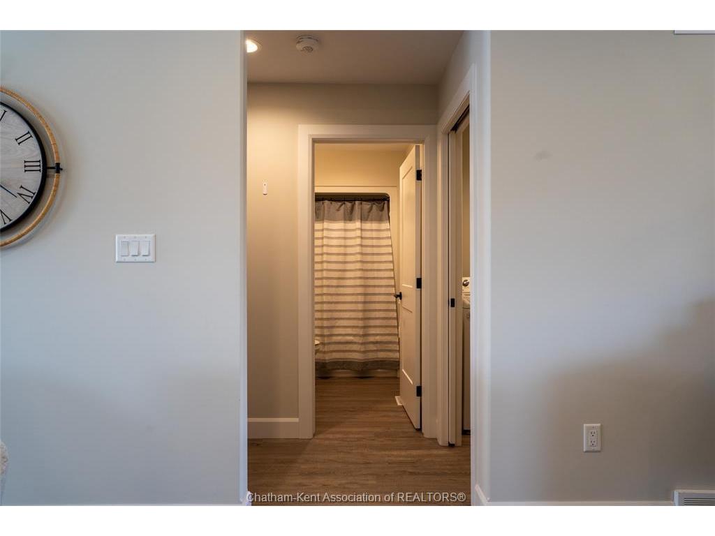 









17


Baffin

Way,
Chatham,




ON
N7L 0C4

