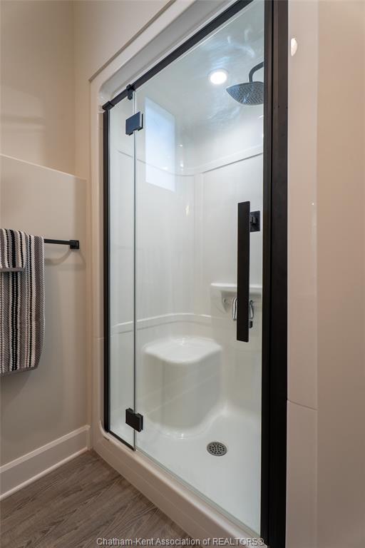 









17


Baffin

Way,
Chatham,




ON
N7L 0C4

