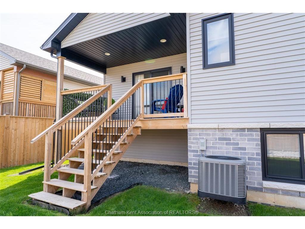 









17


Baffin

Way,
Chatham,




ON
N7L 0C4

