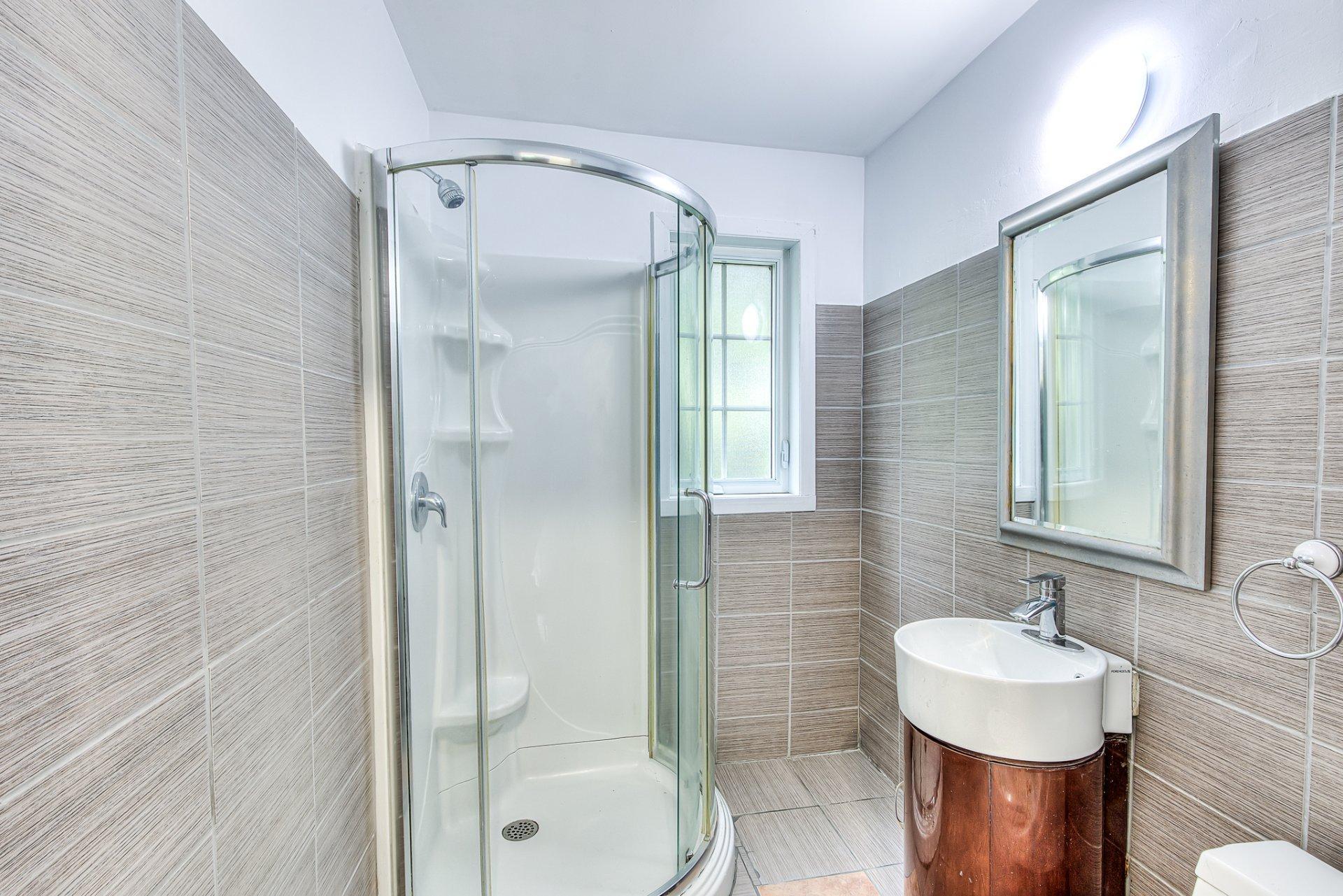 









23


Rue Bertrand

,
Sainte-Thérèse,




QC
J7E2Z5

