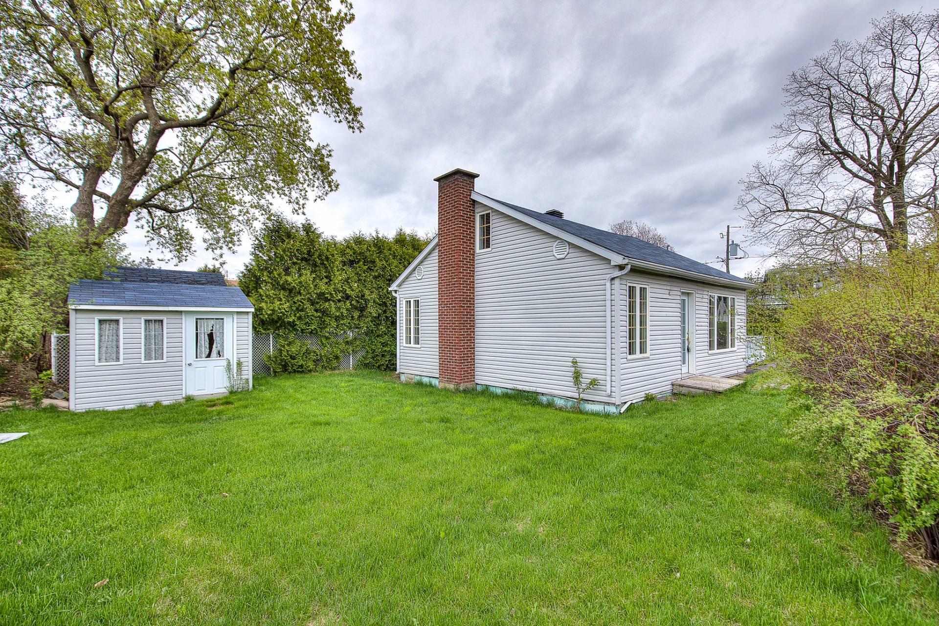 









23


Rue Bertrand

,
Sainte-Thérèse,




QC
J7E2Z5

