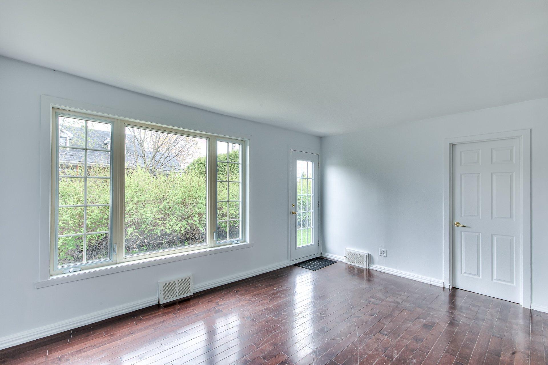 









23


Rue Bertrand

,
Sainte-Thérèse,




QC
J7E2Z5

