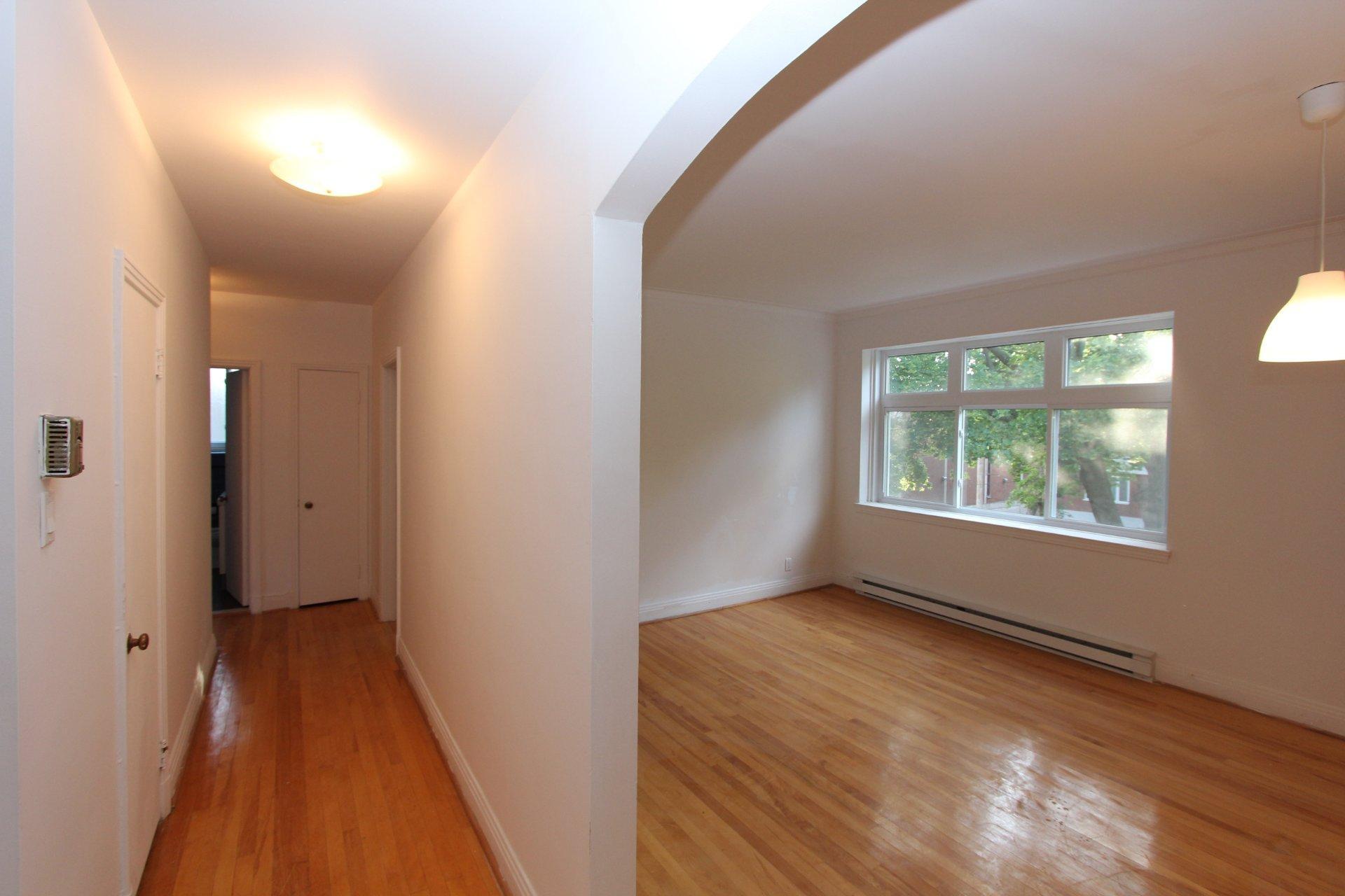 









4994


Rue Fulton

,
Montréal (Côte-des-Neiges/Notre-Dame-de-Grâce),




QC
H3W1V4

